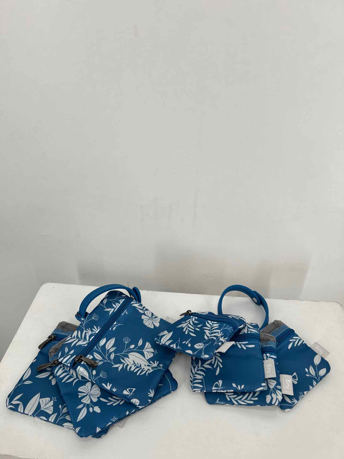 Lug Nylon Blue & White NWT Misc.