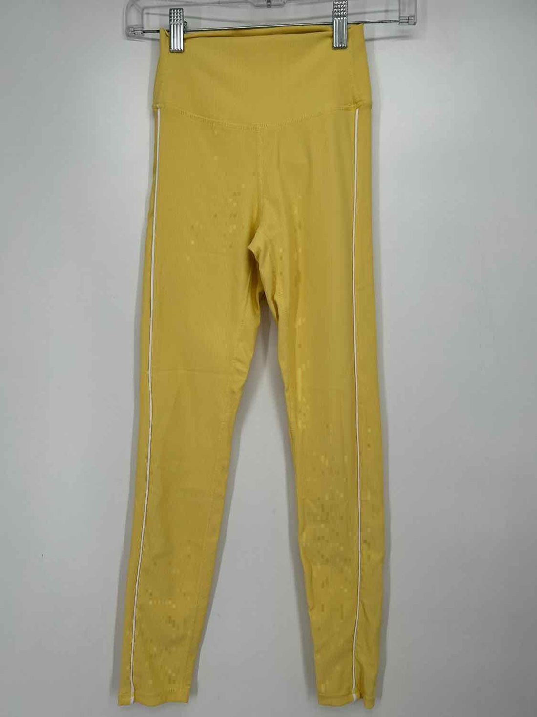 WILO Size XS Yellow Active Leggings