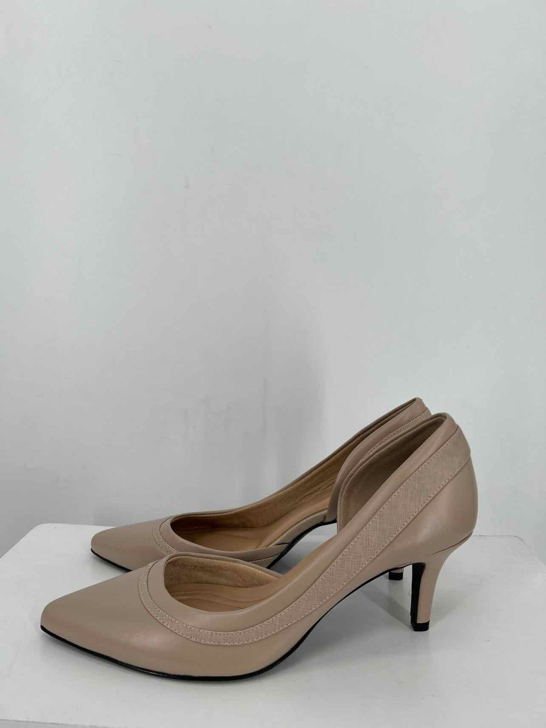Kelly & Katie Women Size 9.5 Beige Heels