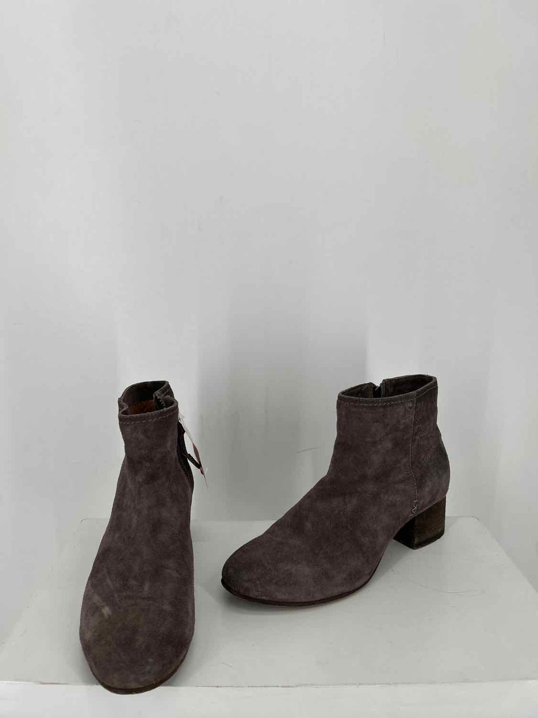 Trask Women Size 8.5 Grey Ankle Boot