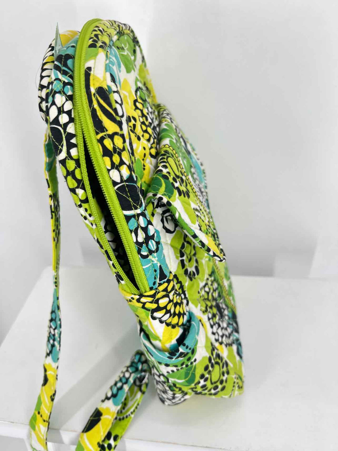 Vera Bradley Green Yellow & Blue Floral Quilted Pre Owned Backpack