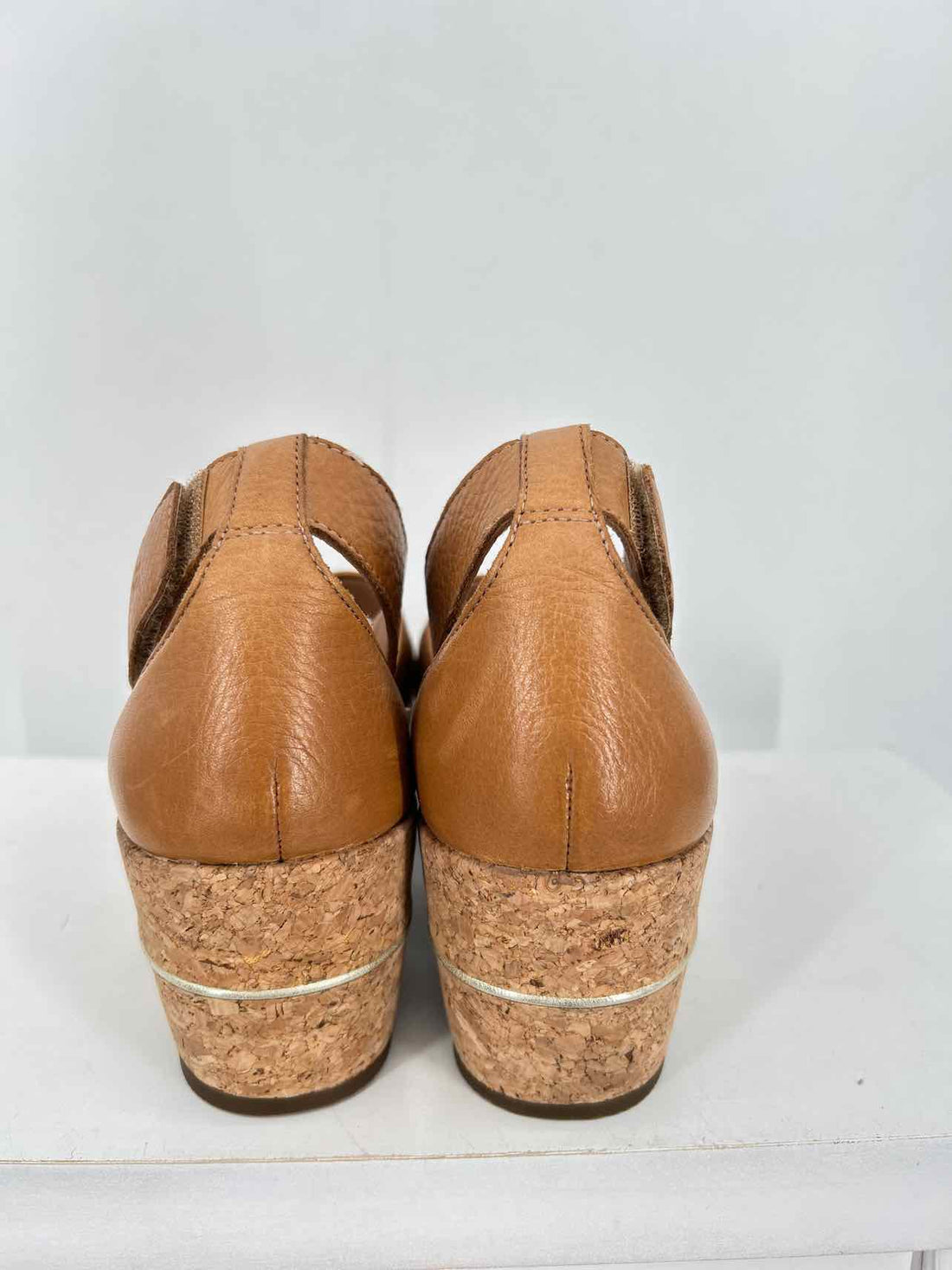 Johnston & Murphy Women Size 8 Tan Cork Wedges