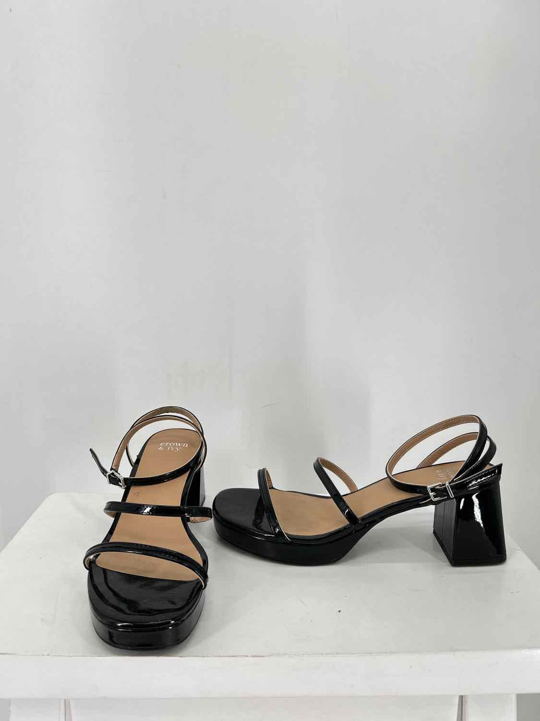 Crown & Ivy Women Size 7 Black Patent Leather Sandals