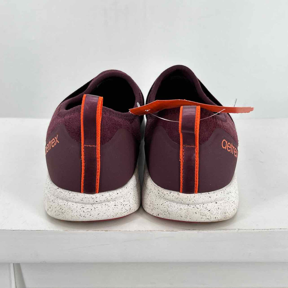 Aetrex Women Size 7 Maroon Sneakers