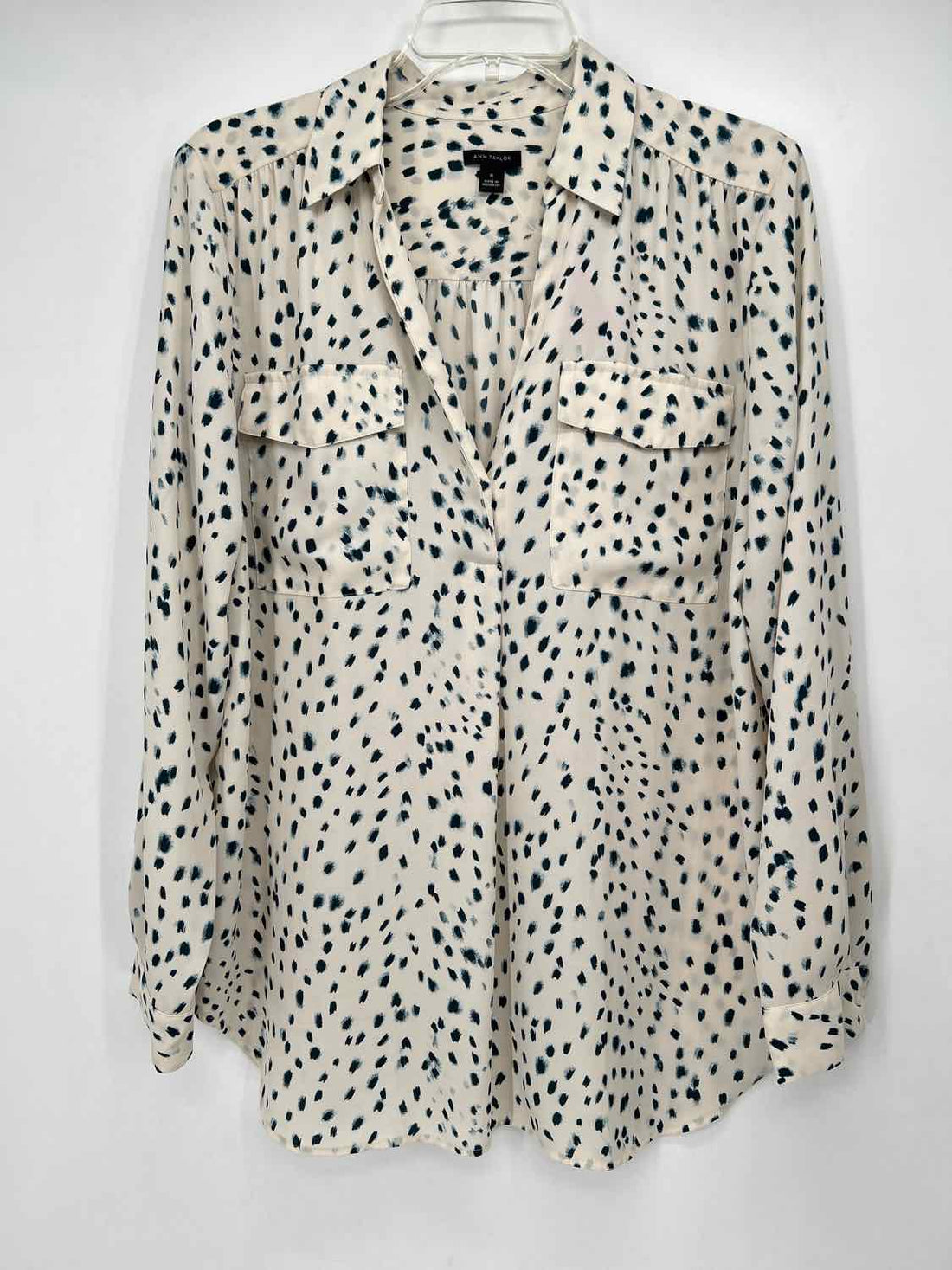 Ann Taylor Size M Cream & Teal Print Long Sleeve