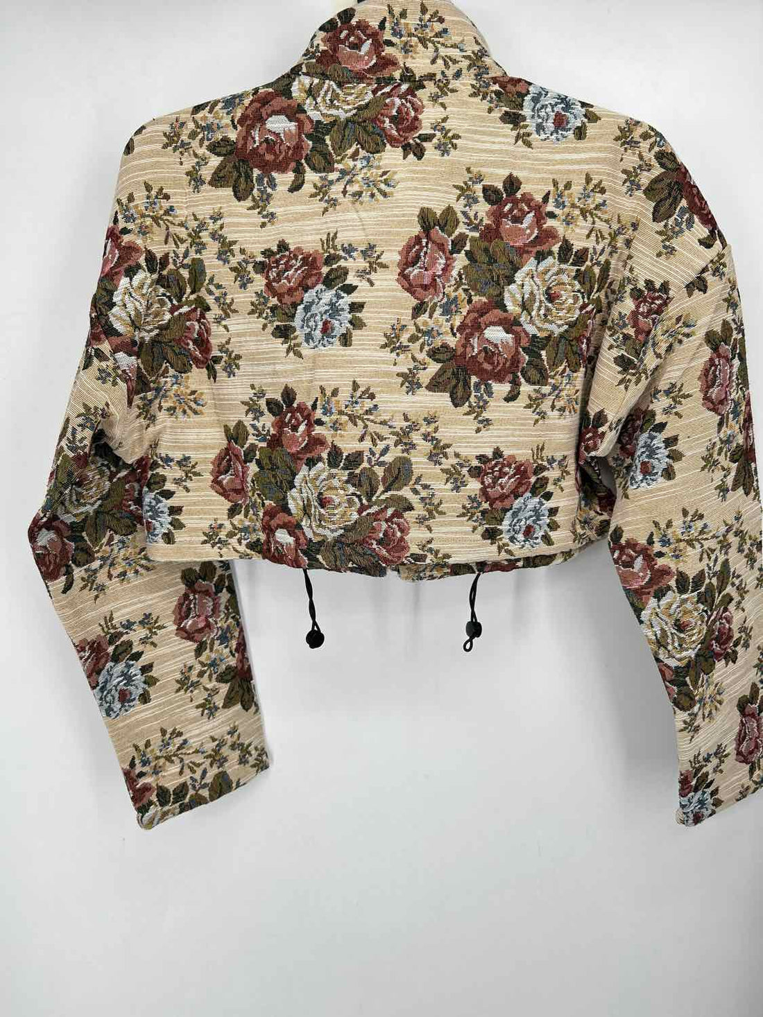 Daisy Size M Beige Floral NWT Jacket