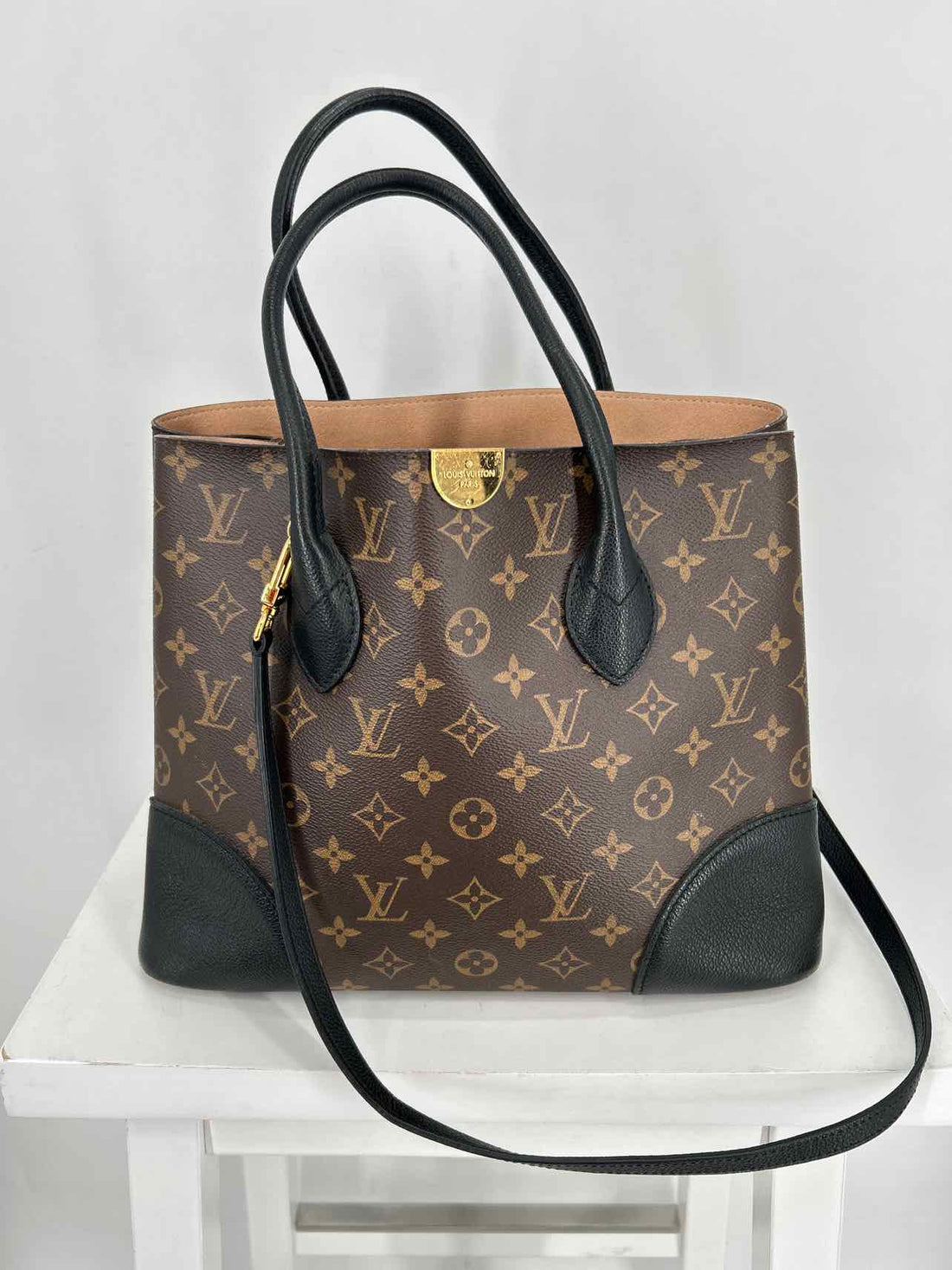 Louis Vuitton Flandrin Monogram & Black Coated Canvas & Leather Like New LUXURY