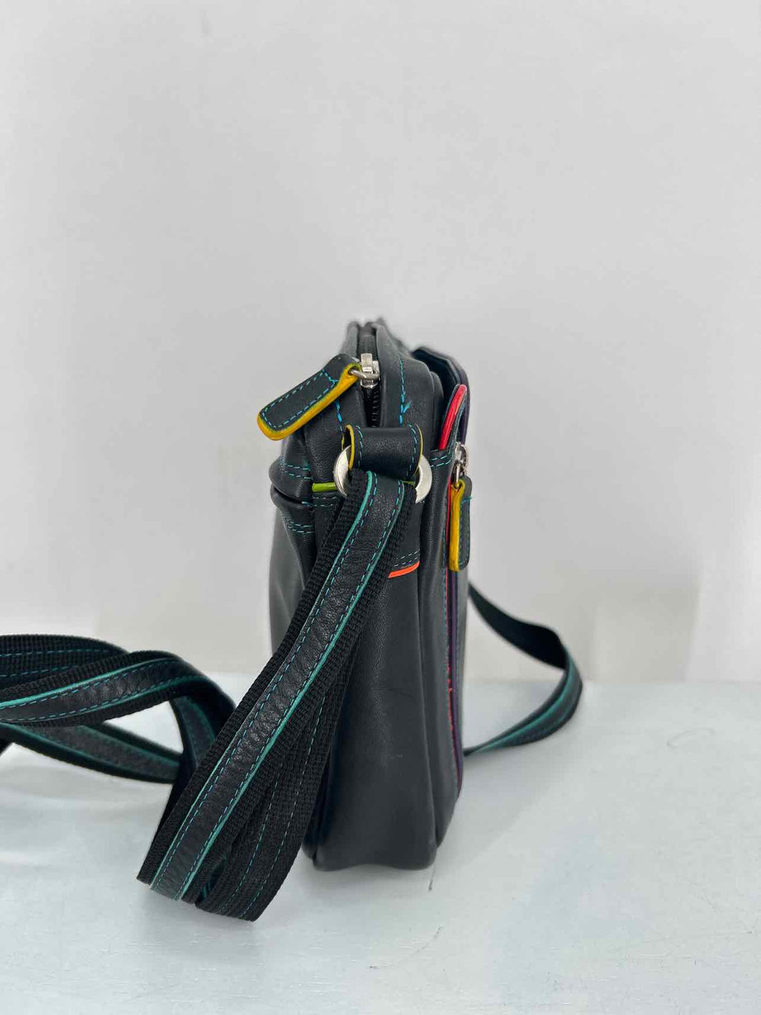 Mywalit Black Leather Pre Owned Crossbody