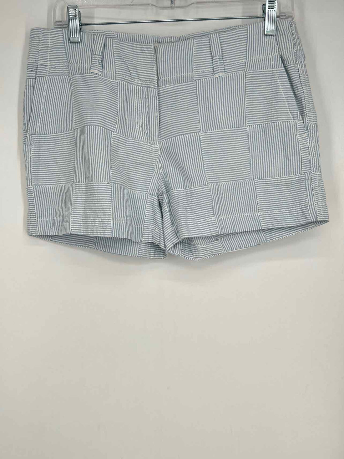 Vineyard Vines Size 2 Blue & White Striped Shorts