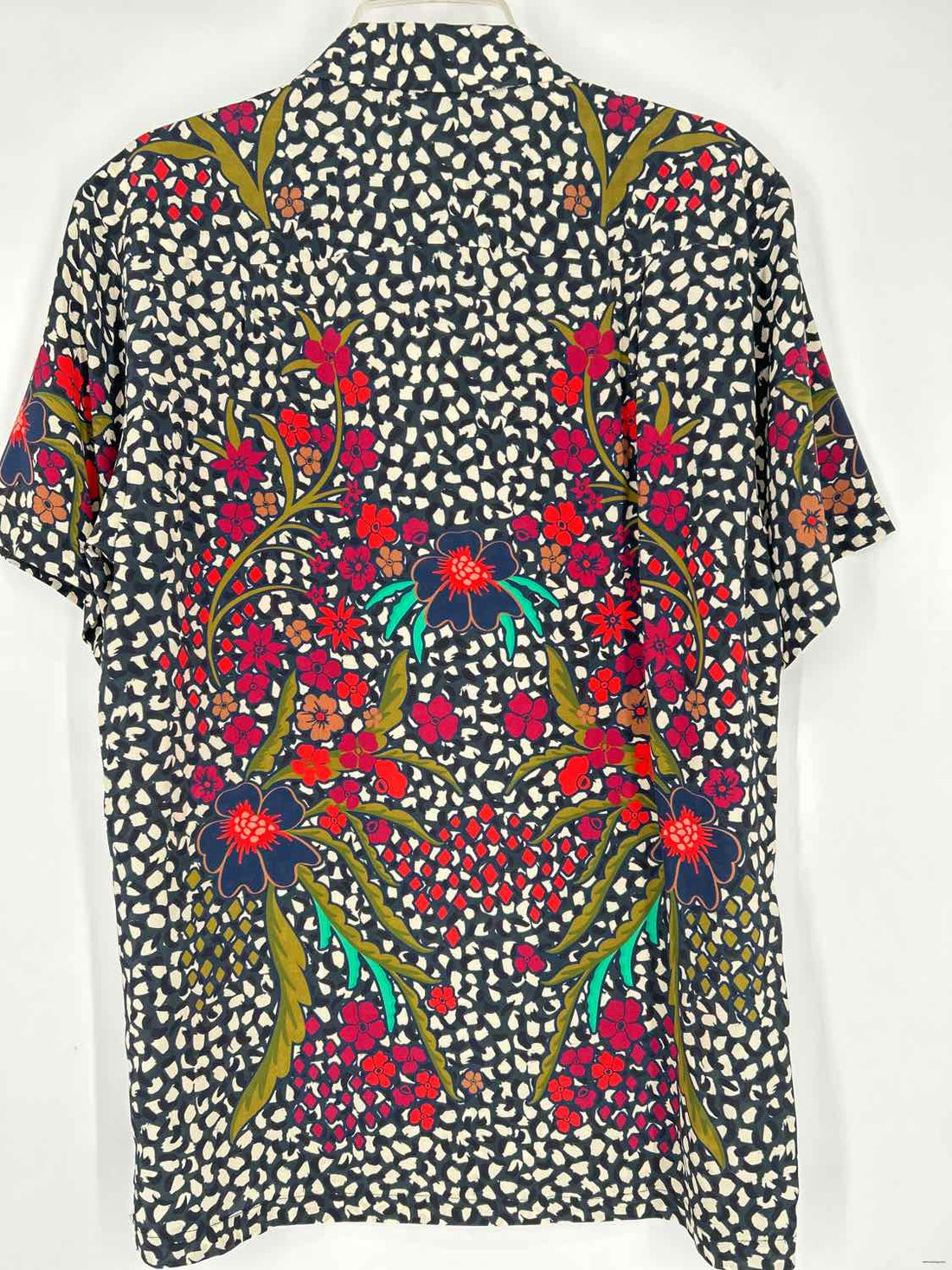 Tucker Size S Dark Green Print NWT Short Sleeve