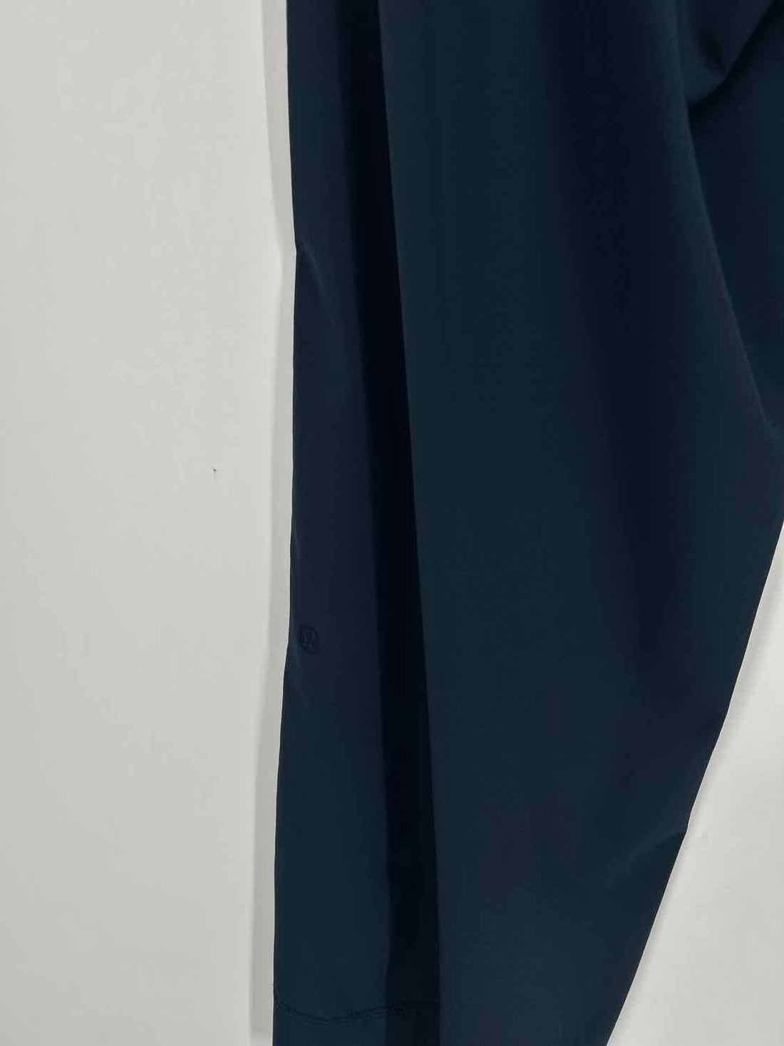 Lululemon Size 8 Navy Active Pants