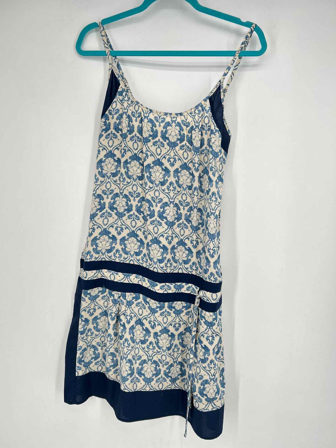 Main's Size M White & Blue Print Coverup