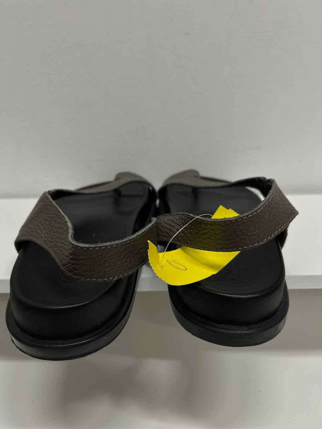 Marcella Women Size 8 Brown Pebbled Leather Sandals
