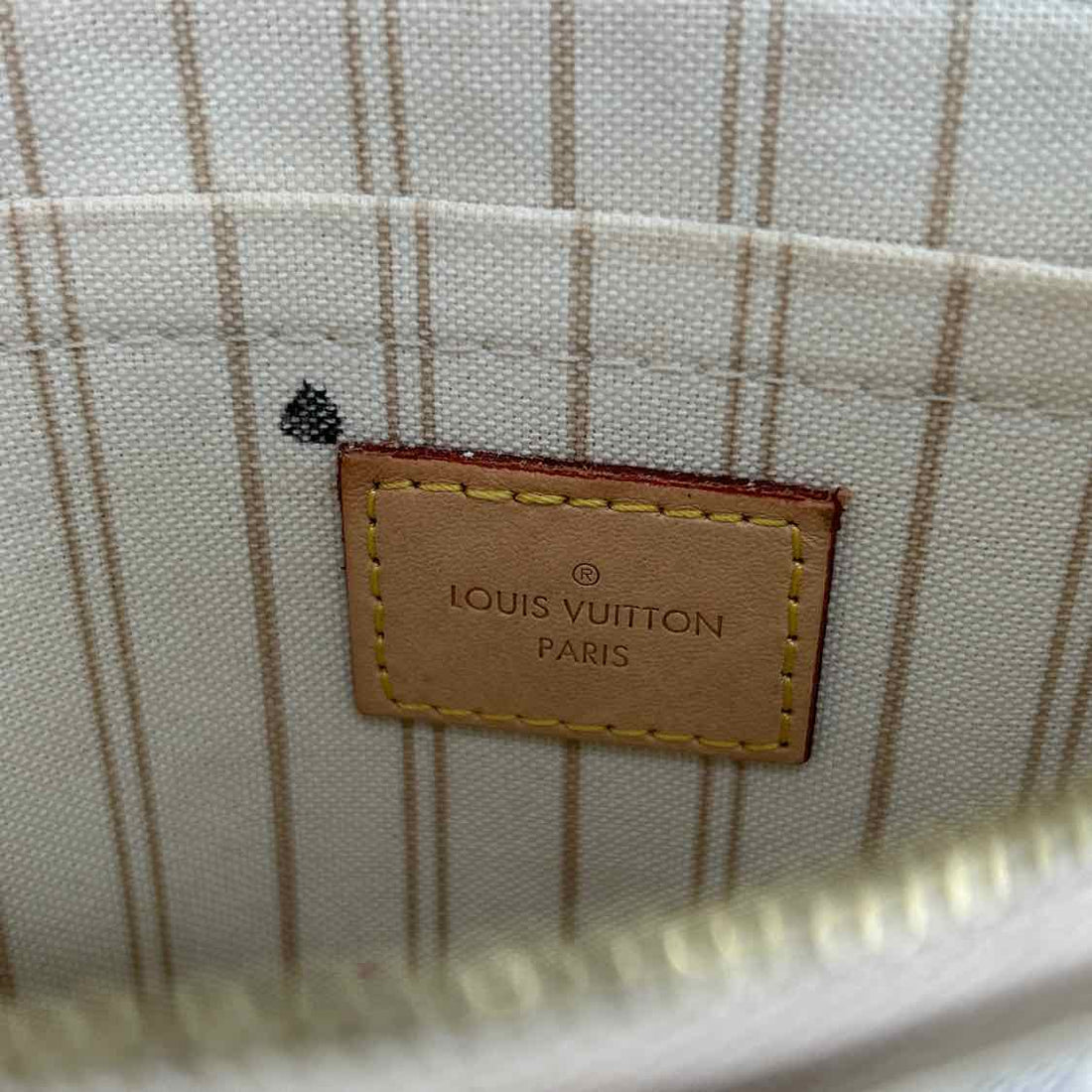 Louis Vuitton Azur Damier Neverfull Pochette Like New LUXURY