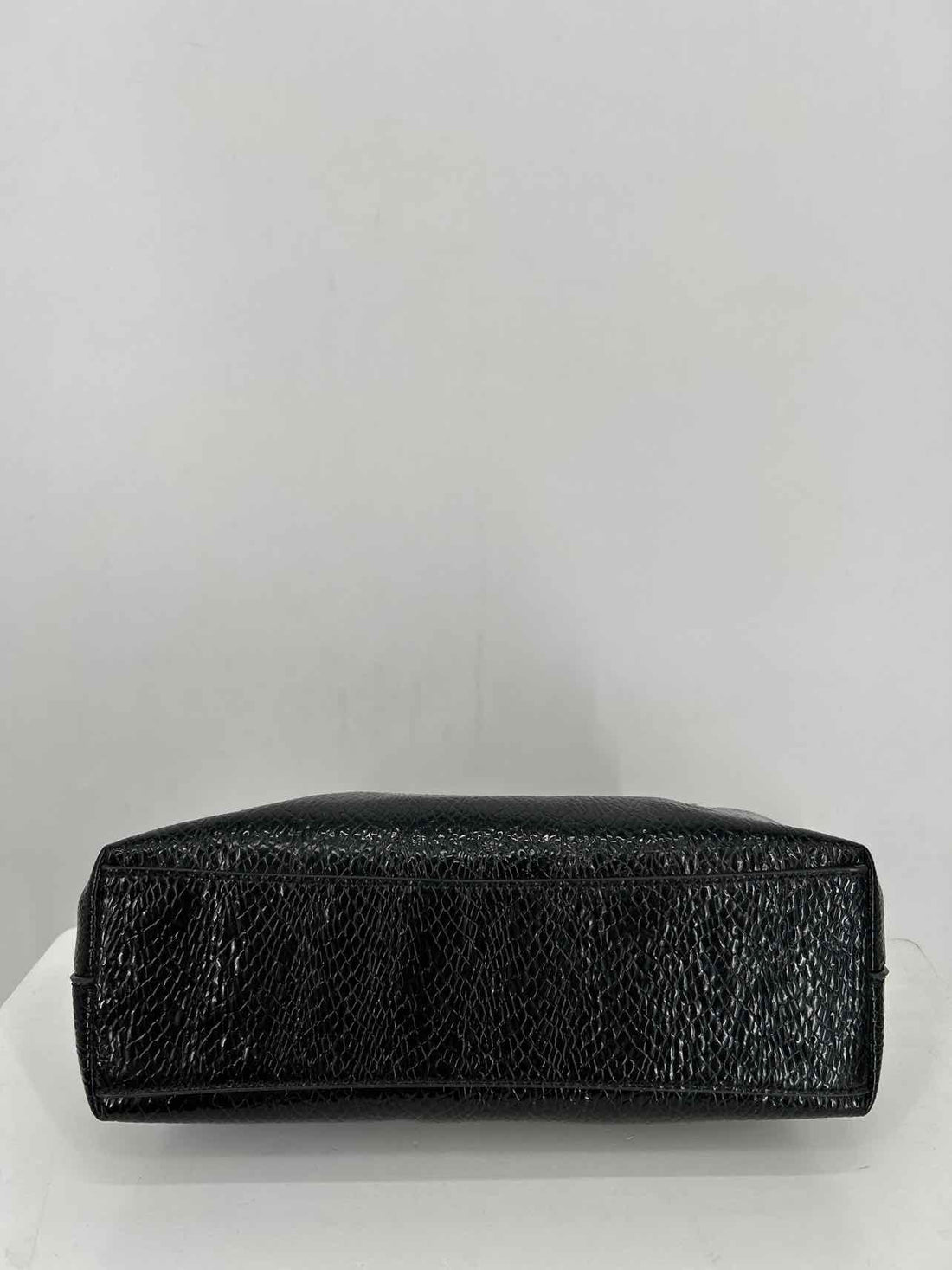 Vikik Black Pre Owned Crossbody