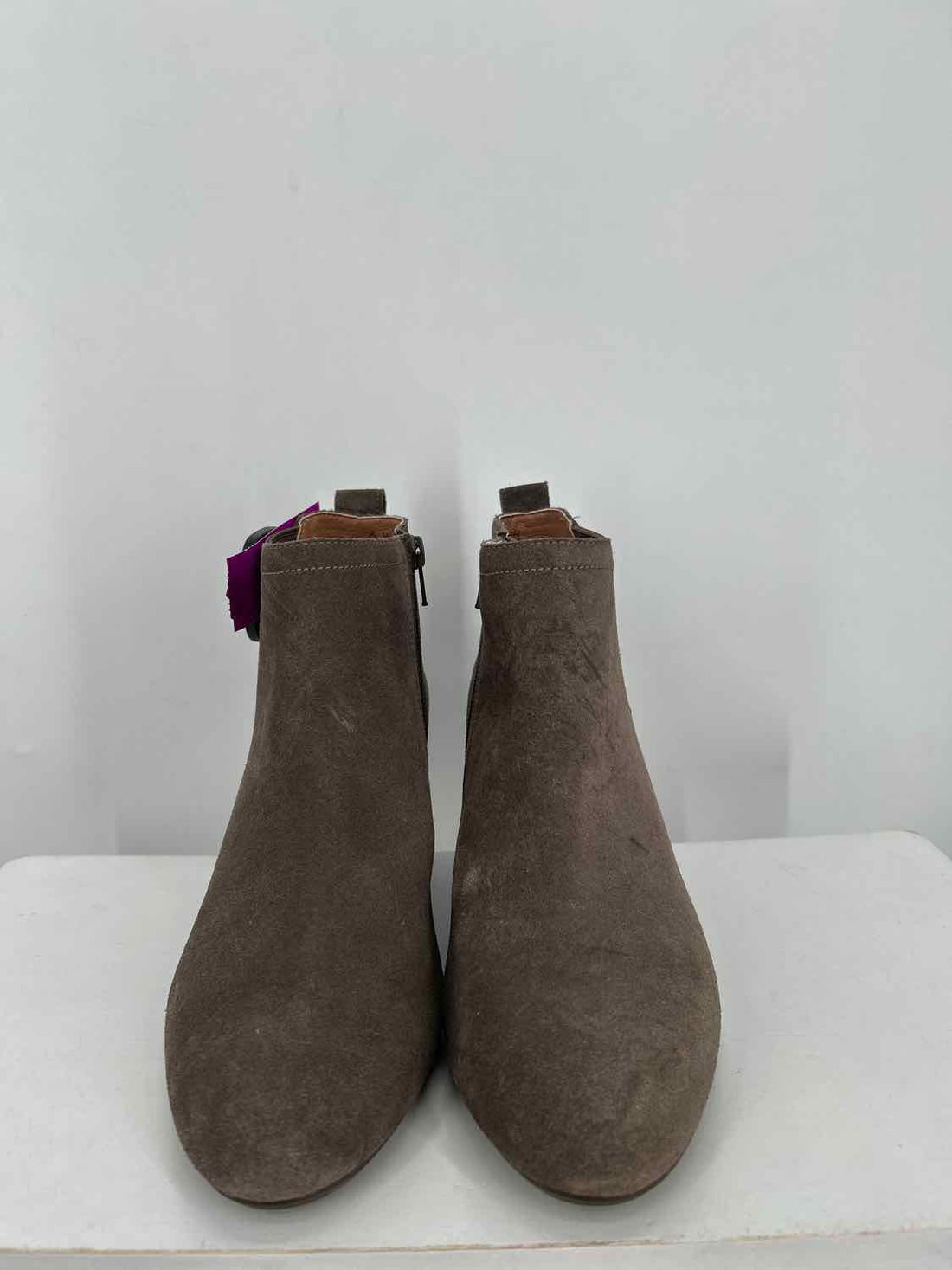 Vionic Women Size 8.5 Grey Genuine Suede Ankle Boot