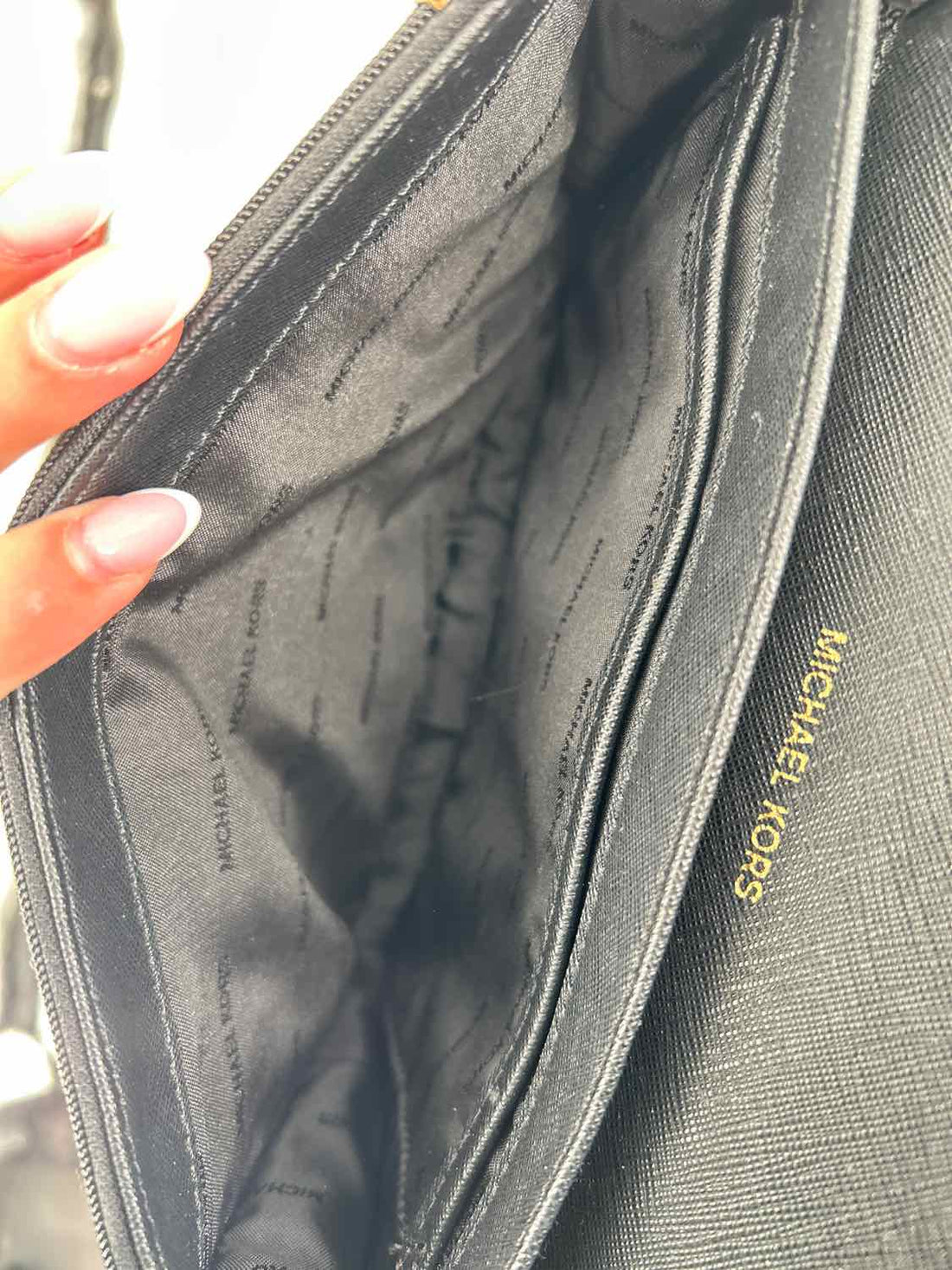Michael Kors Black Saffiano Leather Excellent Condition Crossbody
