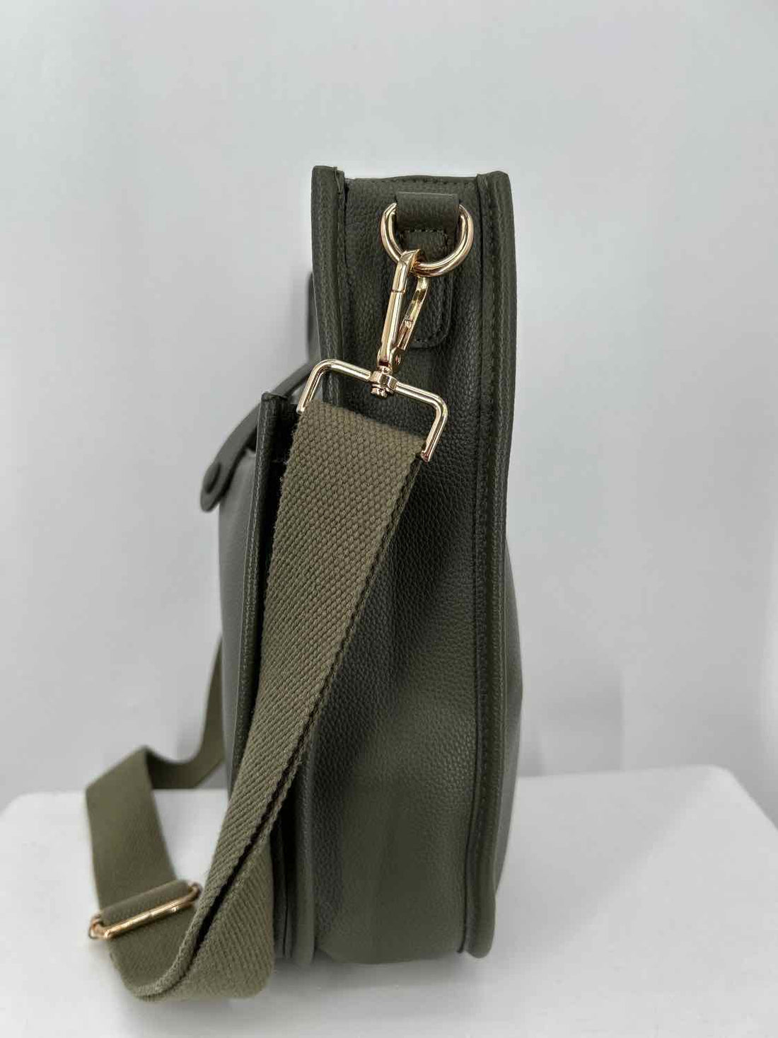 Ahdorned Green Pebbled Leather Messenger
