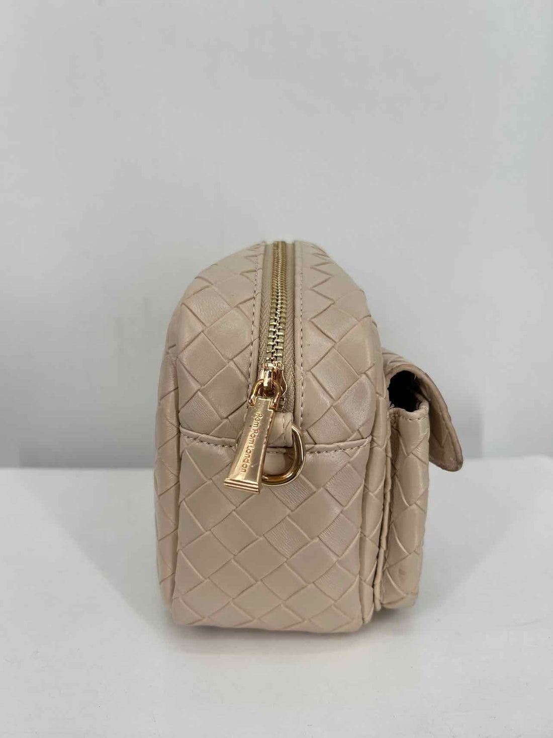 Pom Pom London Beige & Light Gray Quilted Leather Pre Owned Crossbody