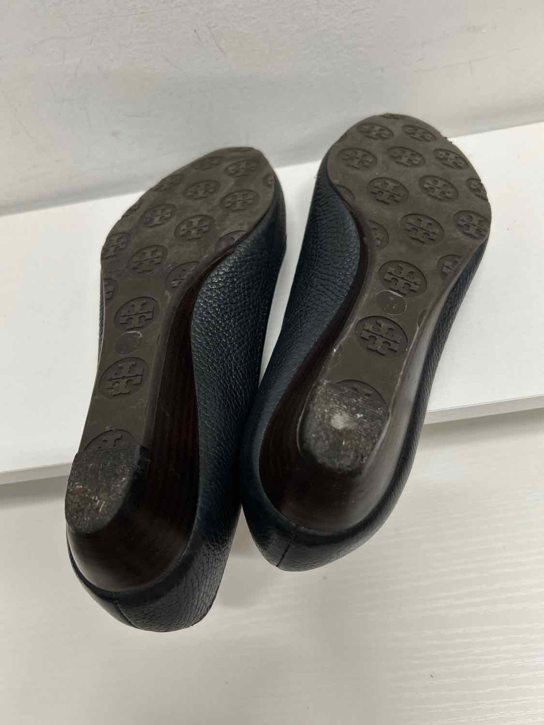 Tory Burch Women Size 7.5 Dark Navy As Is Leather Wedges