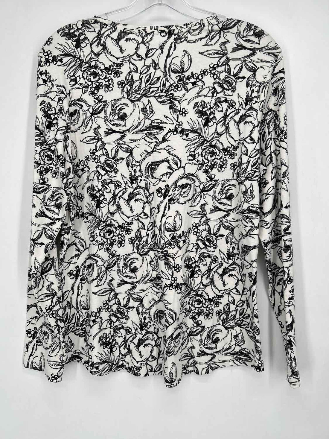 Chicos NWT Size 2 Black & White Print Long Sleeve