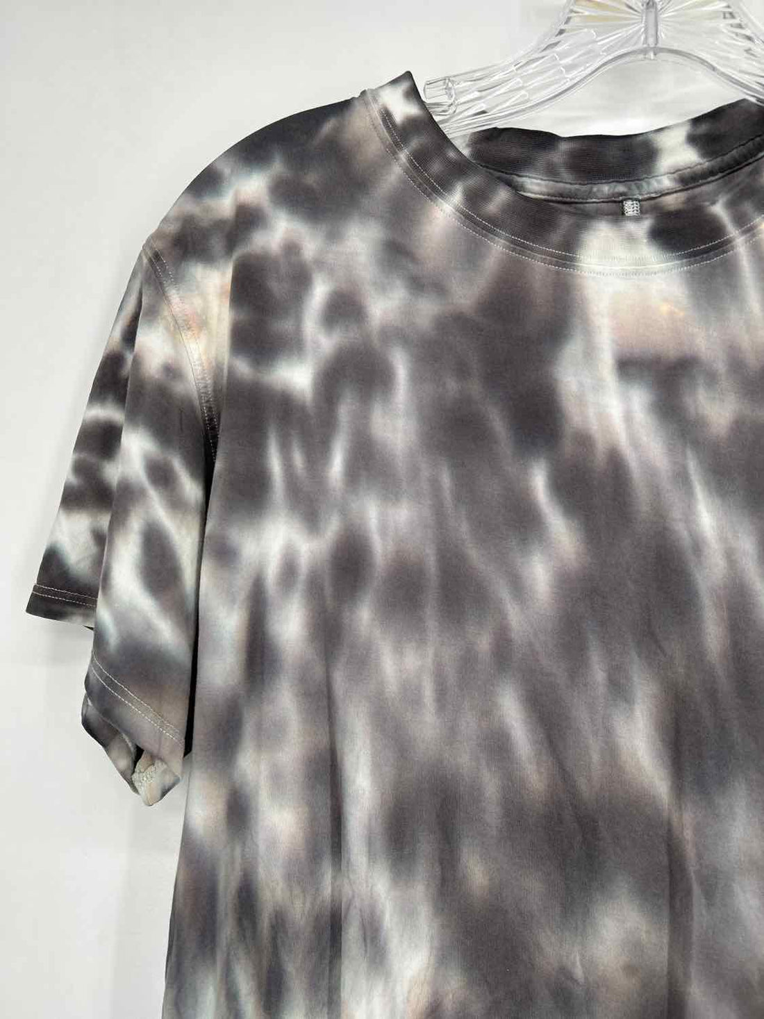 Lululemon Size M Gray Tie Dye Short Sleeve Active Tops