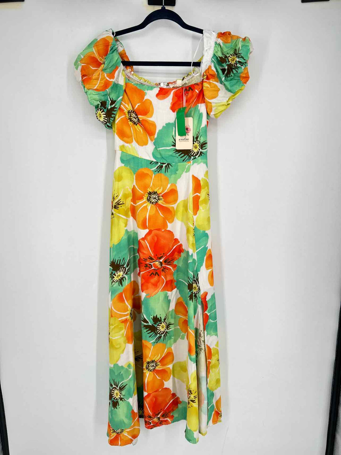 Entro Size S White Floral NWT Dress