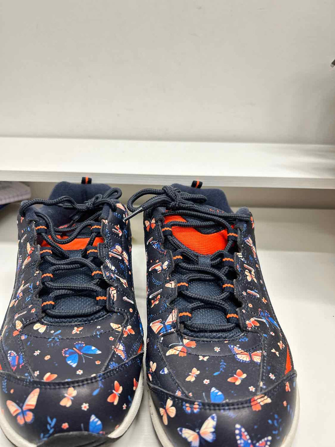 Easy Spirit Women Size 8.5 WW Navy Print Sneakers