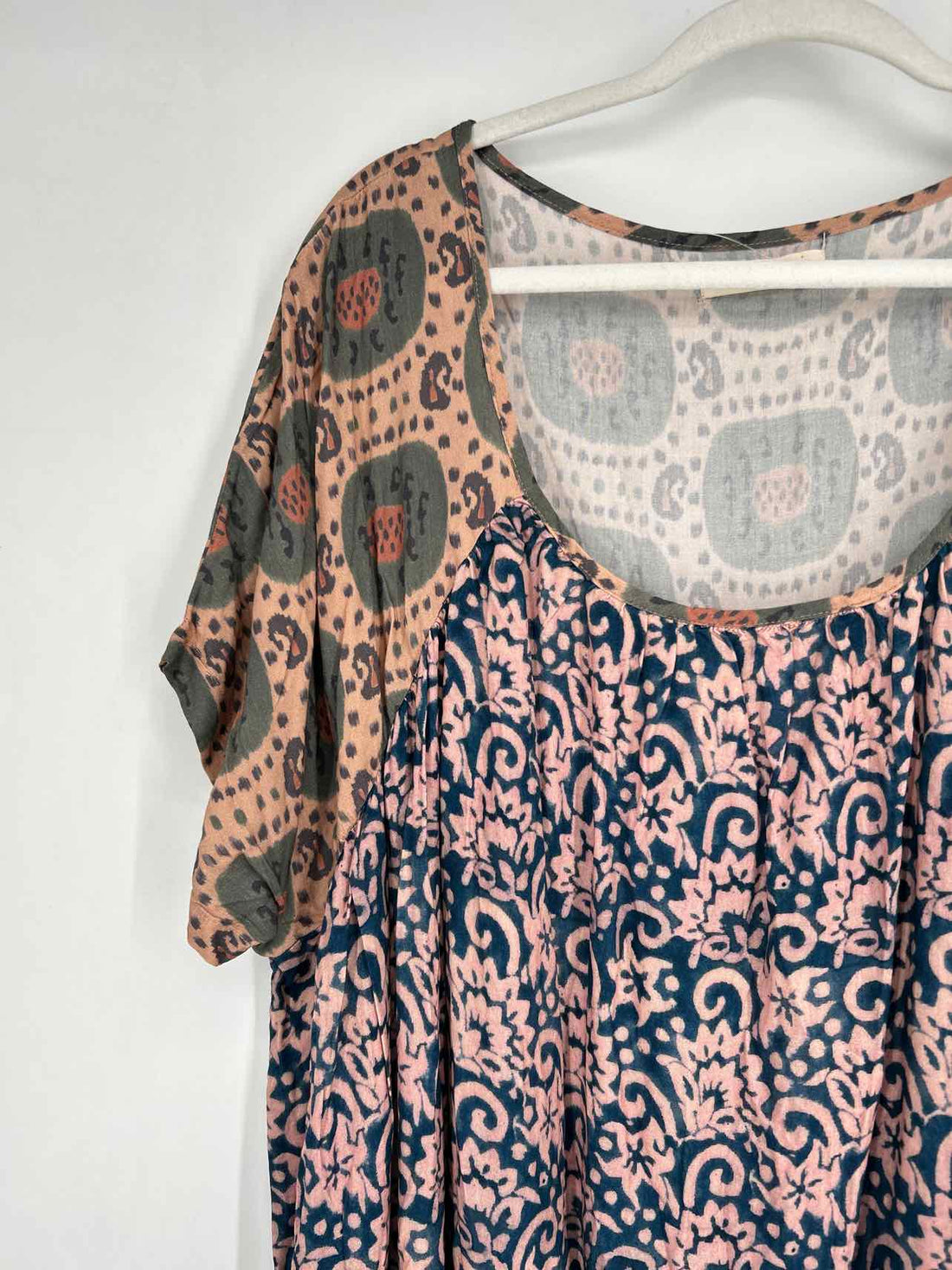 Natural Life Size L/XL Tan & Olive Print Short Sleeve Coverup