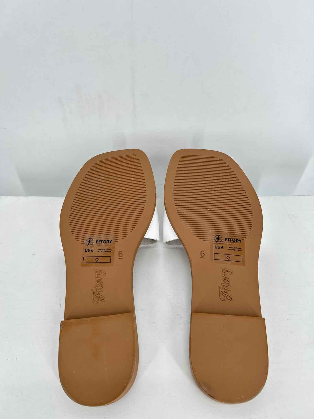 Fitory Women Size 6 White New Slides