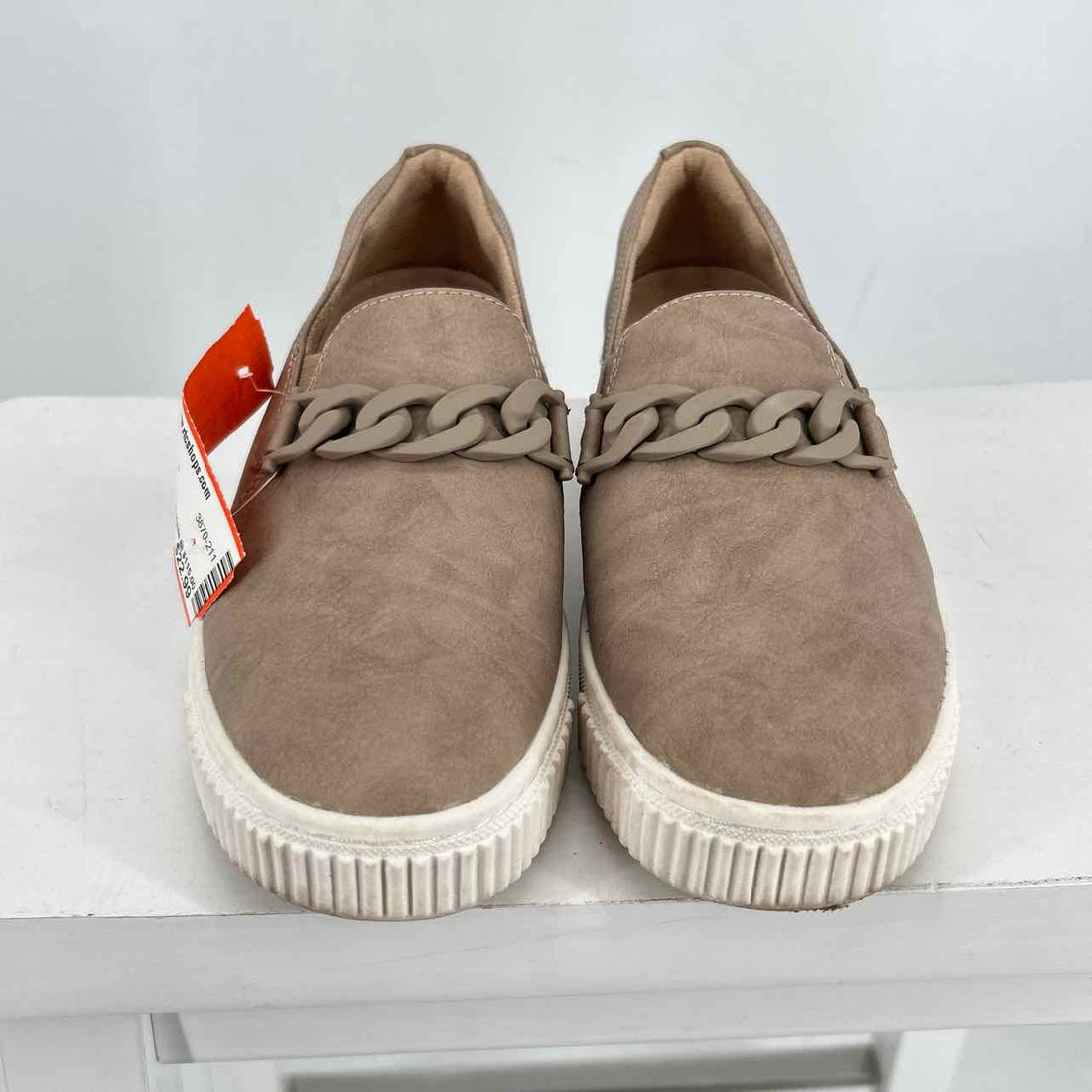 Naturalizer Women Size 6 Beige Faux Leather Sneakers