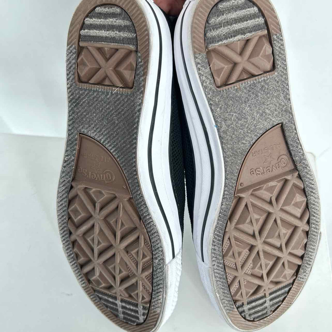 Converse Women Size 7 Black & White Sneakers