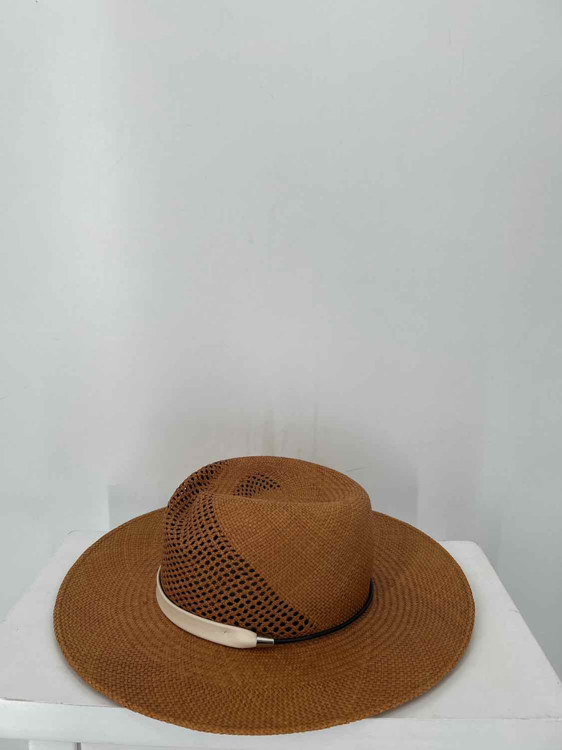 Rag & Bone Size S/M Panama Straw Dark Straw Like New Hats