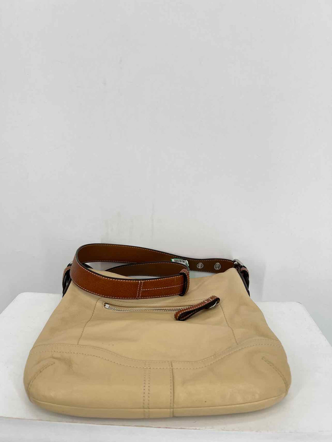 Coach Beige Leather Pre Owned Crossbody