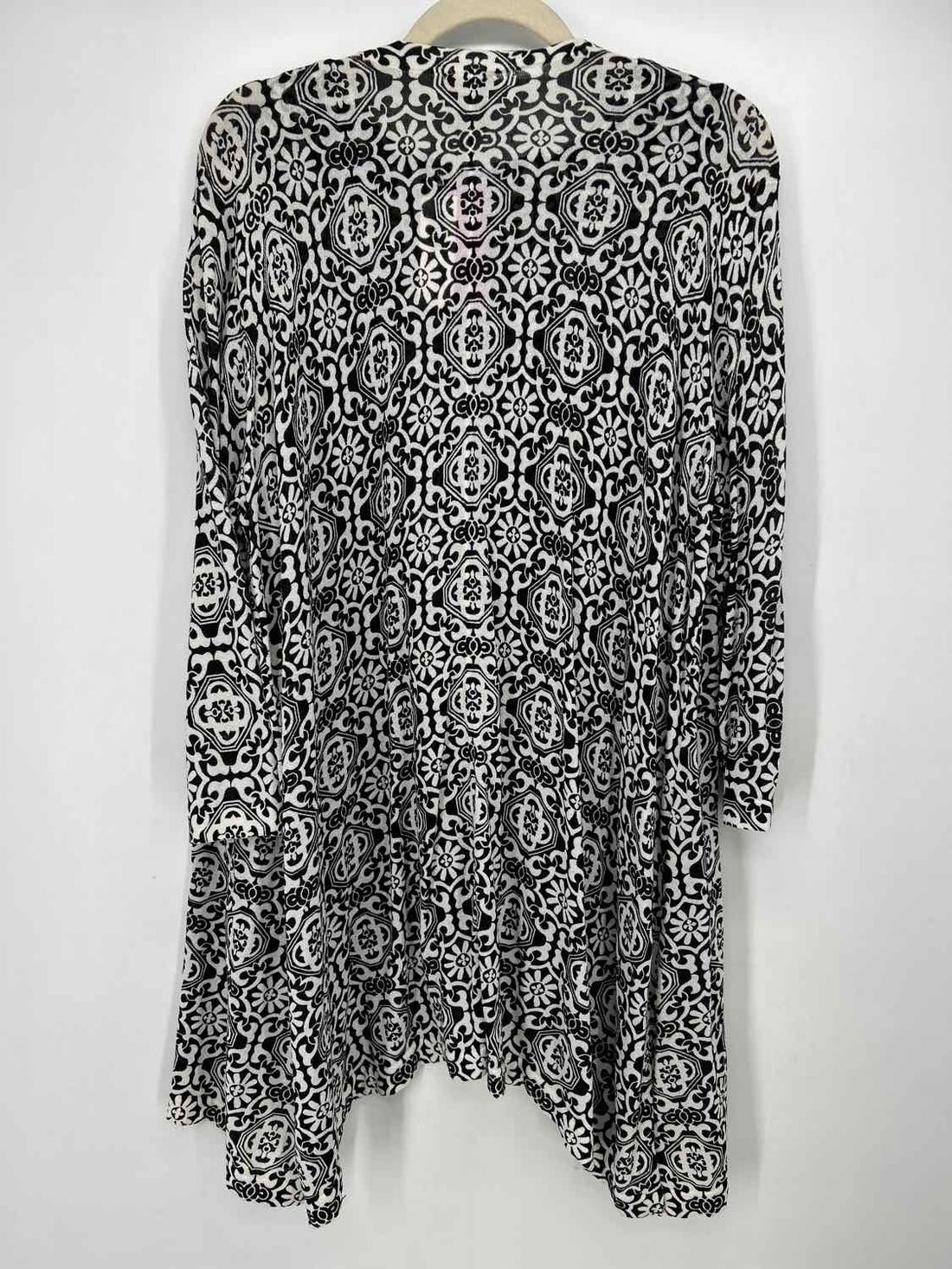 Chicos Size 3(XL) Black & White 2PC Sweater Set