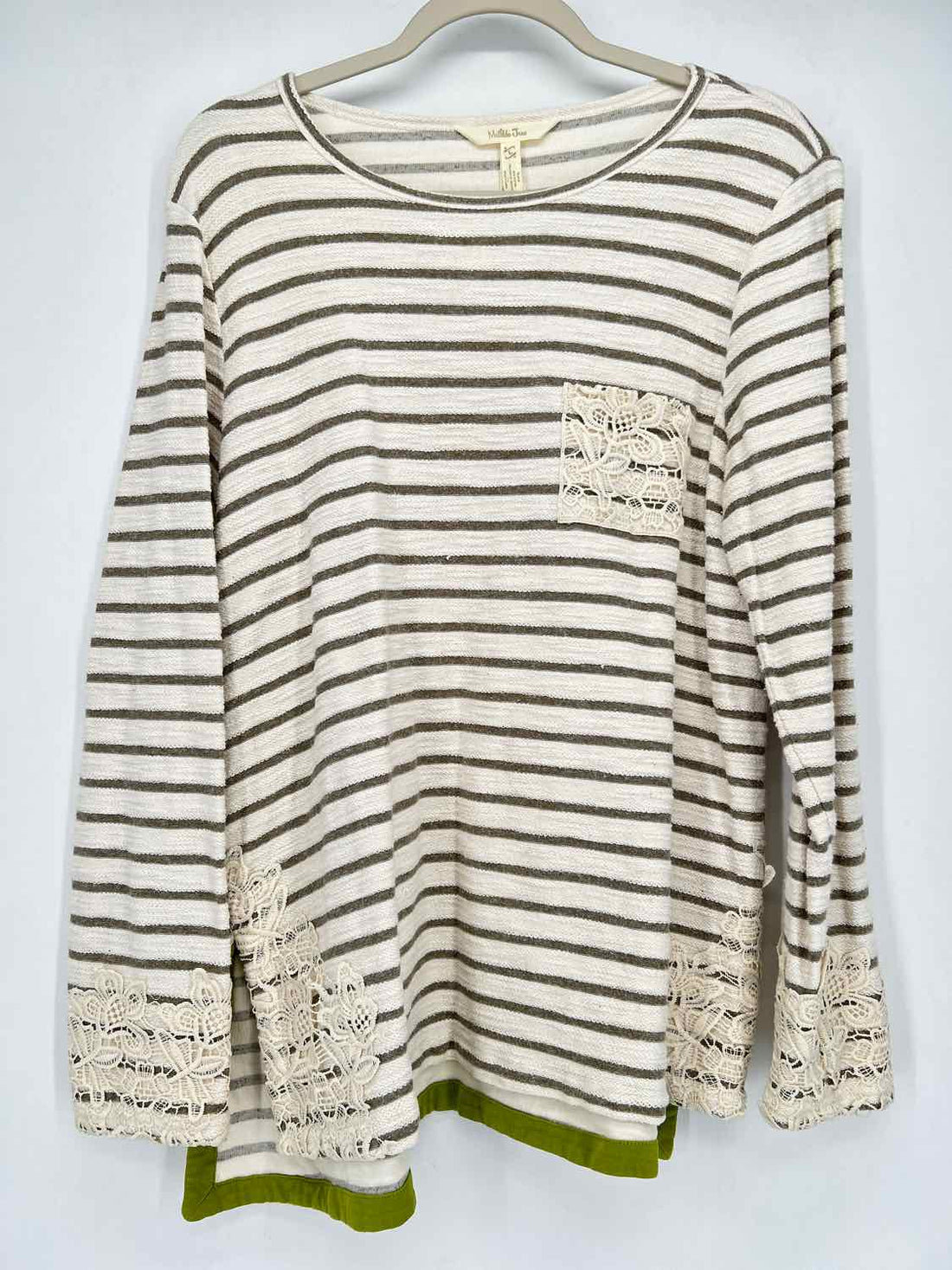 Matilda Jane Size L White Striped Long Sleeve