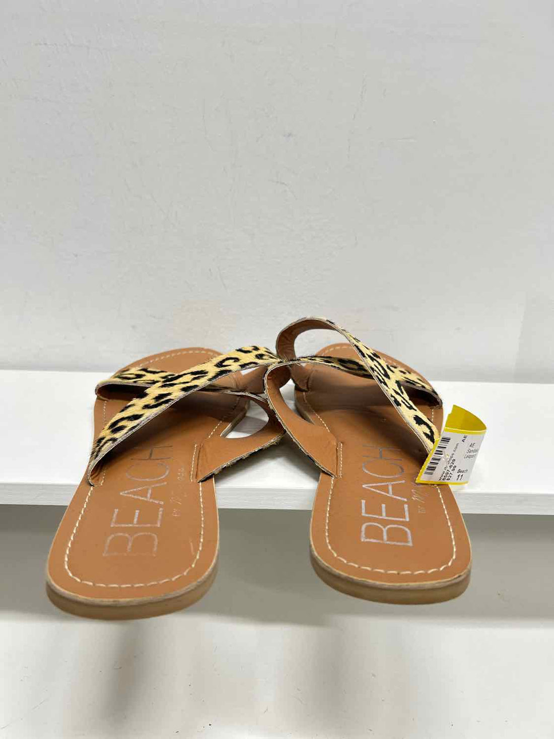 Beach Women Size 11 Leopard Sandals