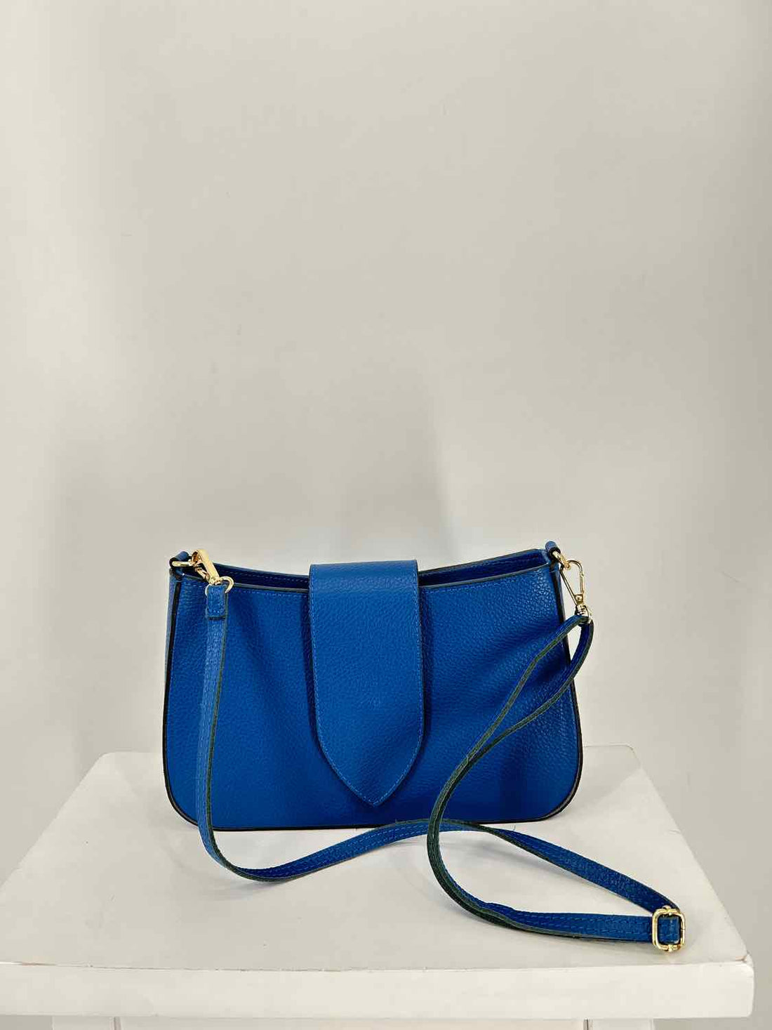 Uno Alla Volta Blue Pebbled Leather Shoulder