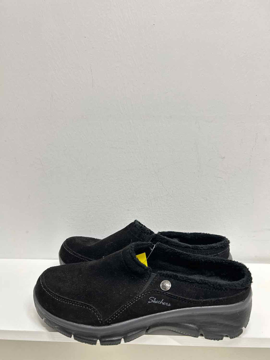 Skechers Women Size 7.5 Black Sneakers