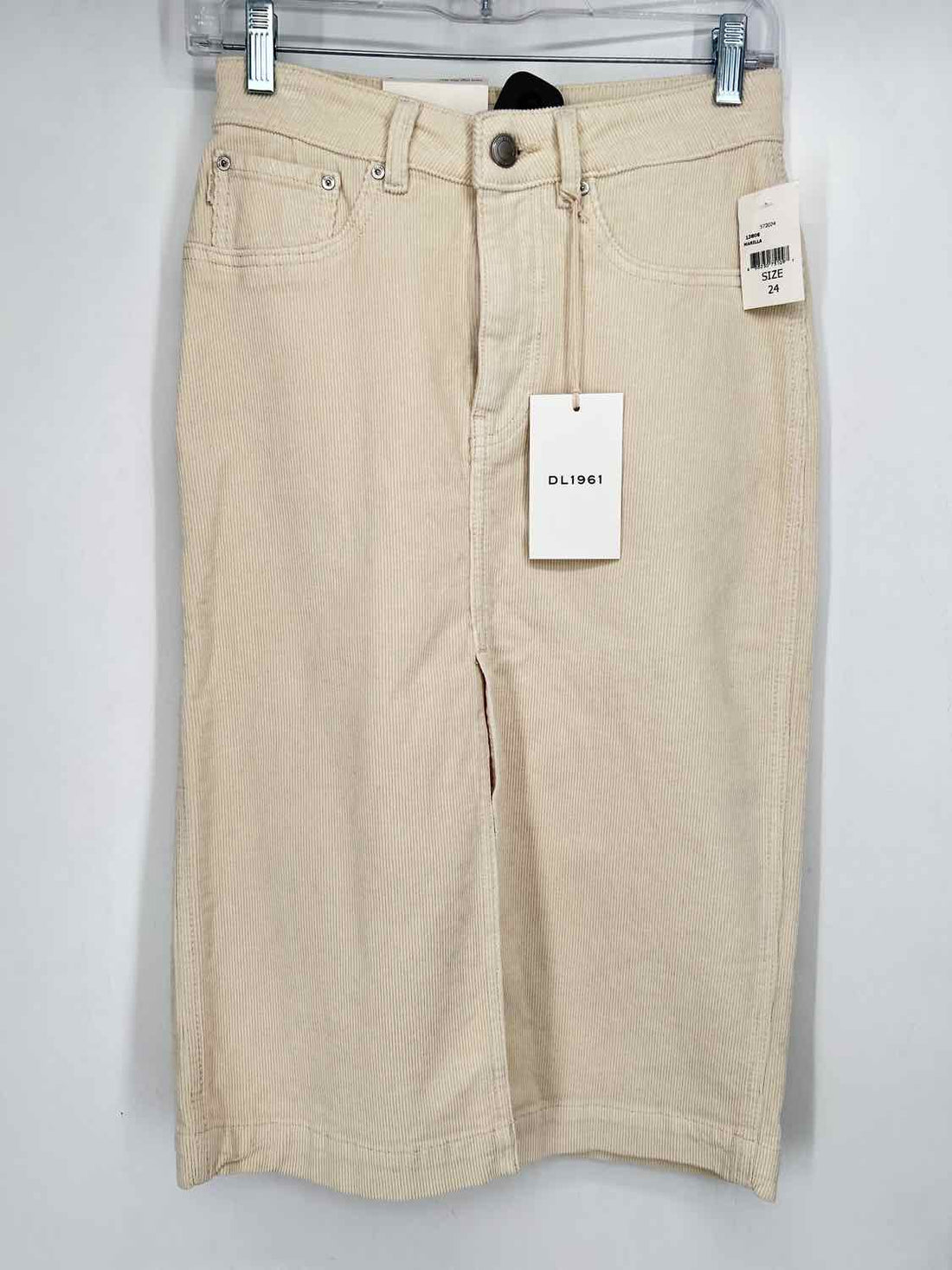 DL 1961 Size 24/00 Cream Corduroy NWT Skirts