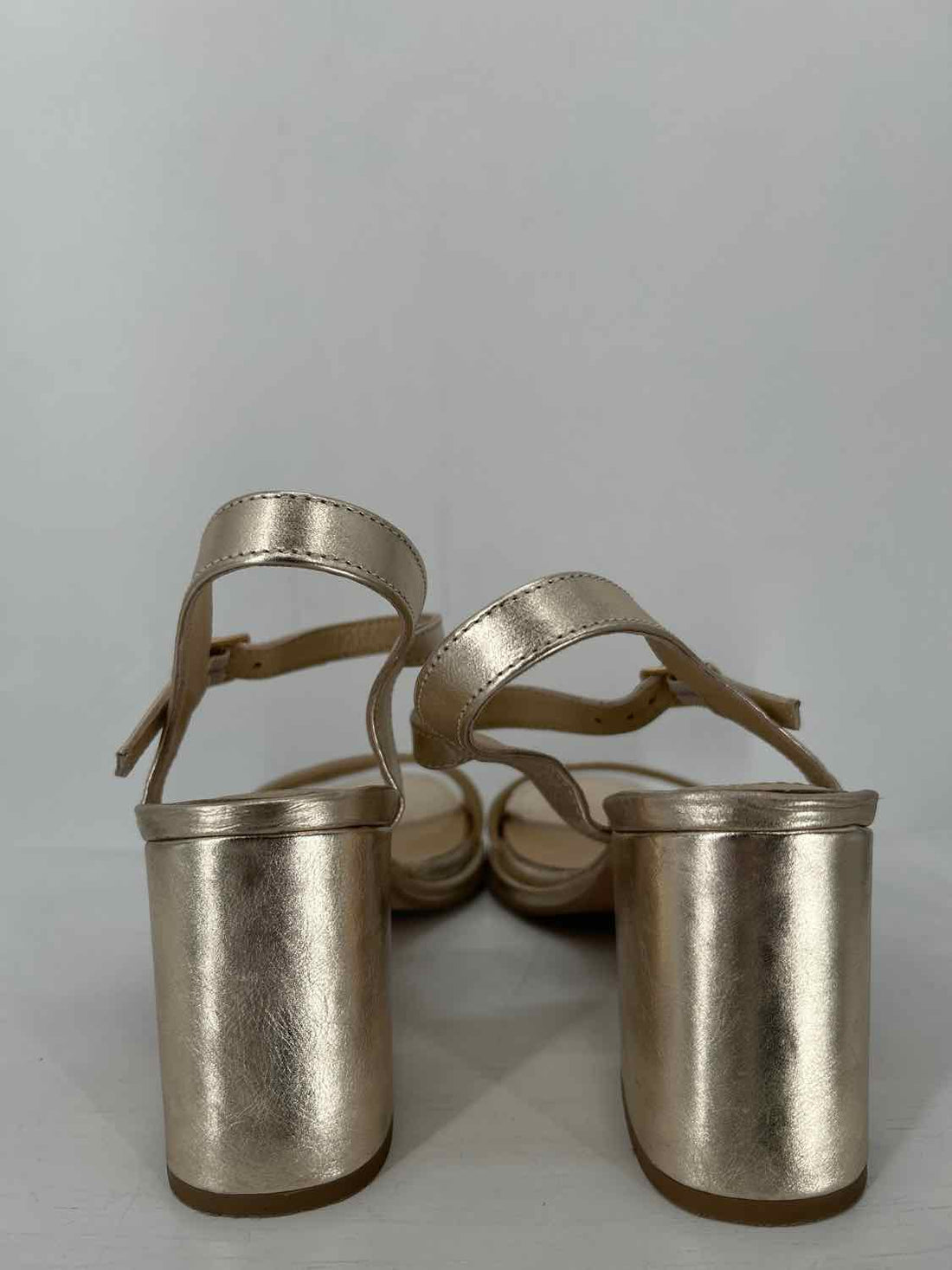 Diba True Women Size 8 Gold Heels