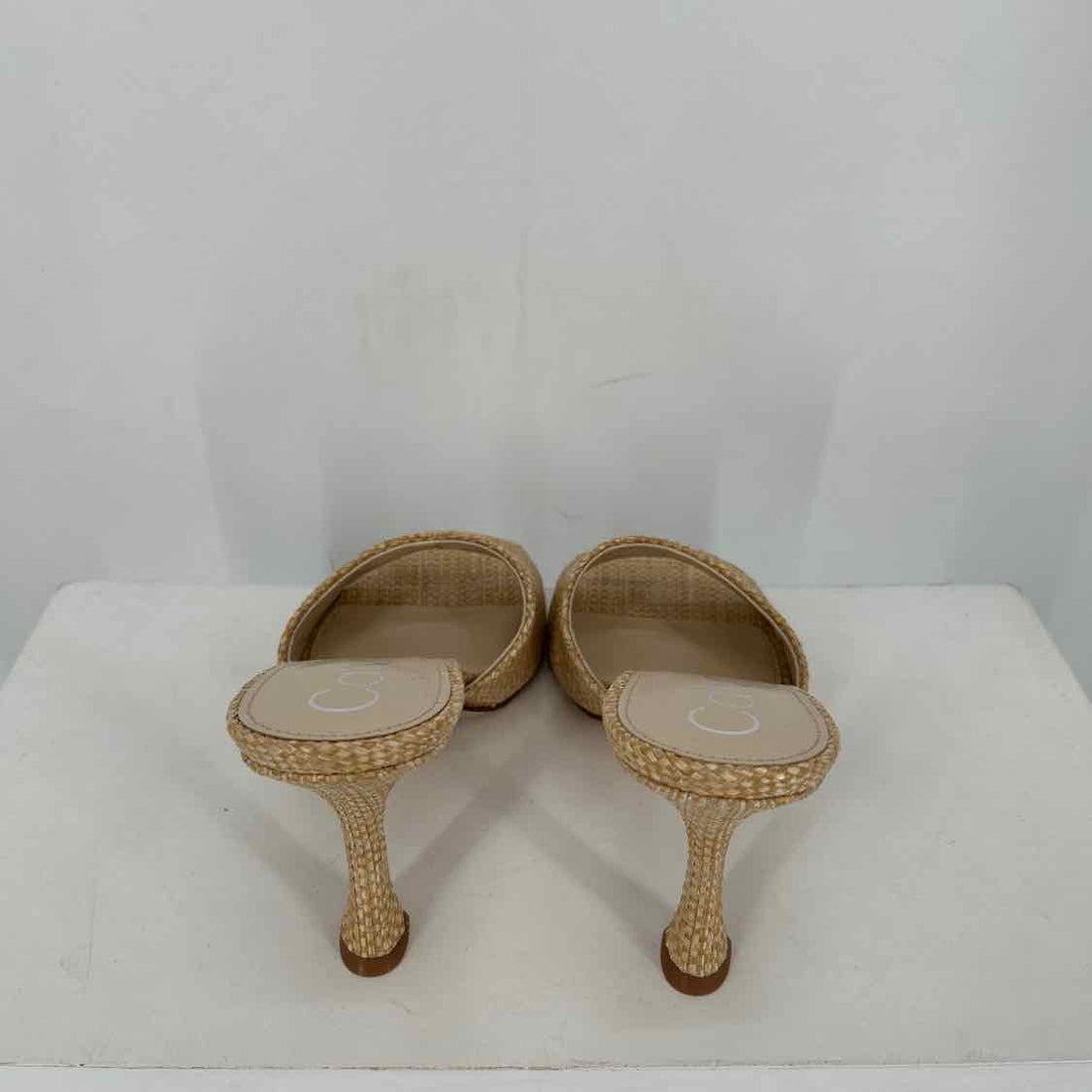 Calvin Klein Women Size 10 Raffia Heels