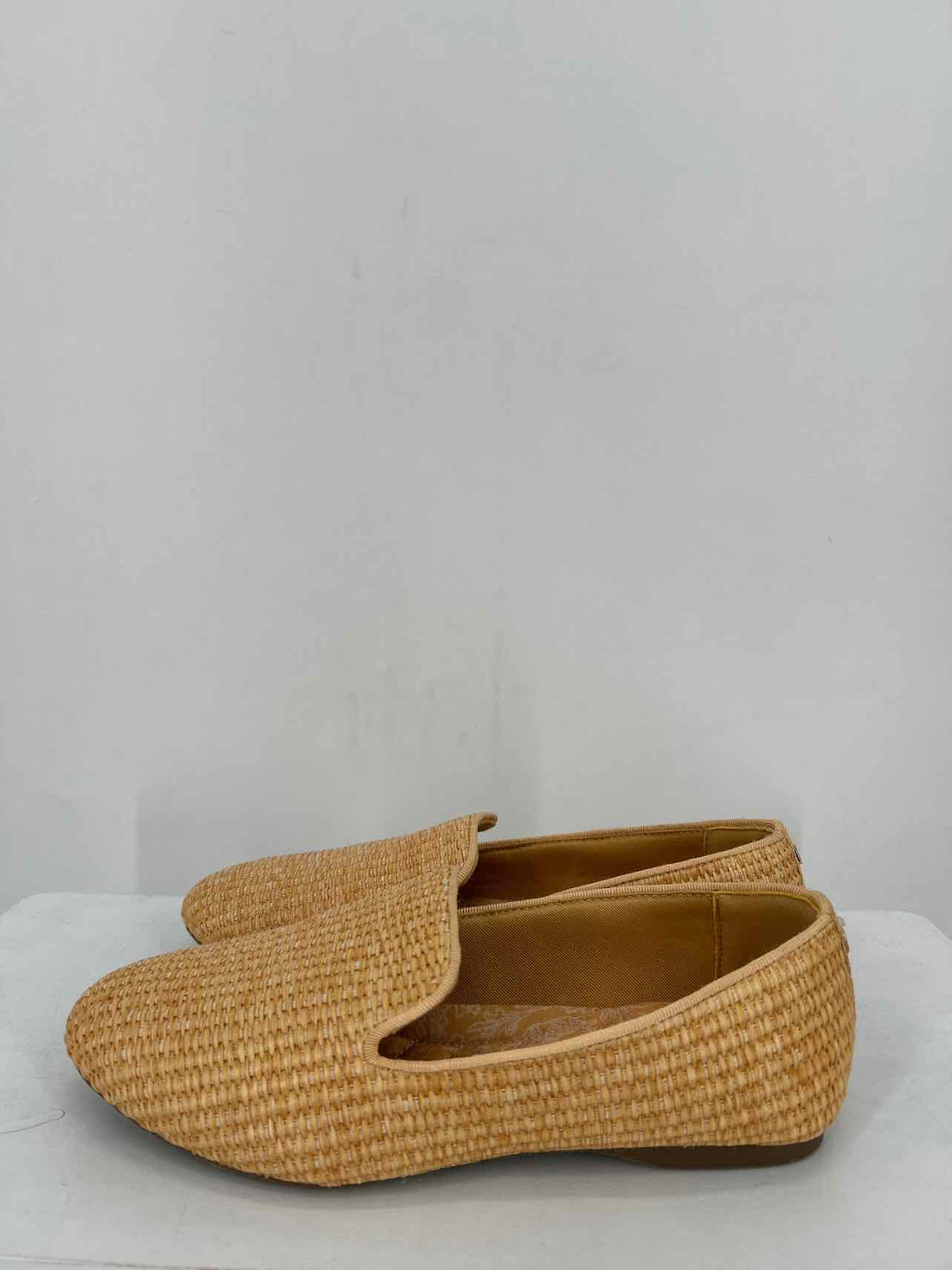 Birdies Women Size 6.5 Natural Raffia Flats