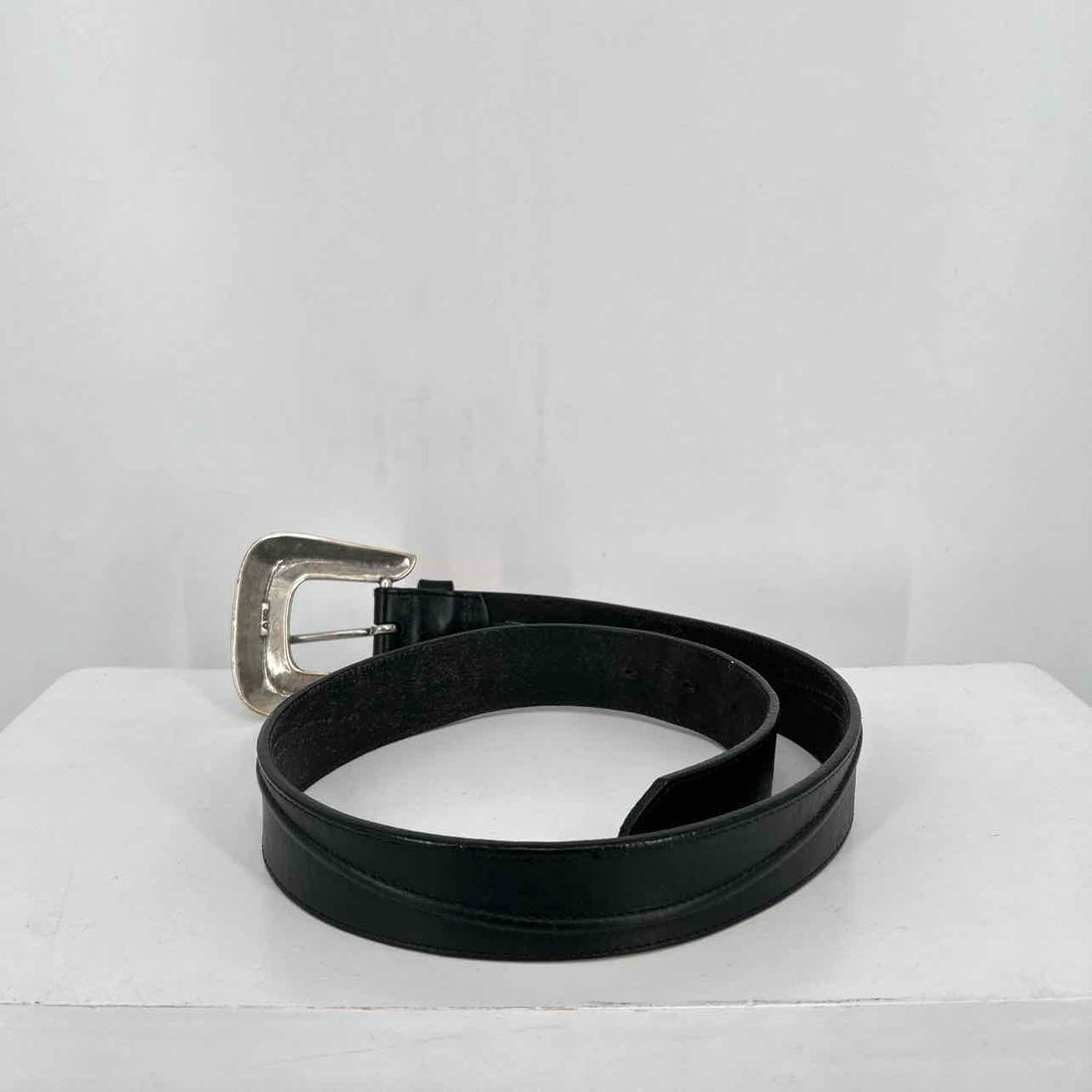 Brighton Size S Leather Black Vintage Belts