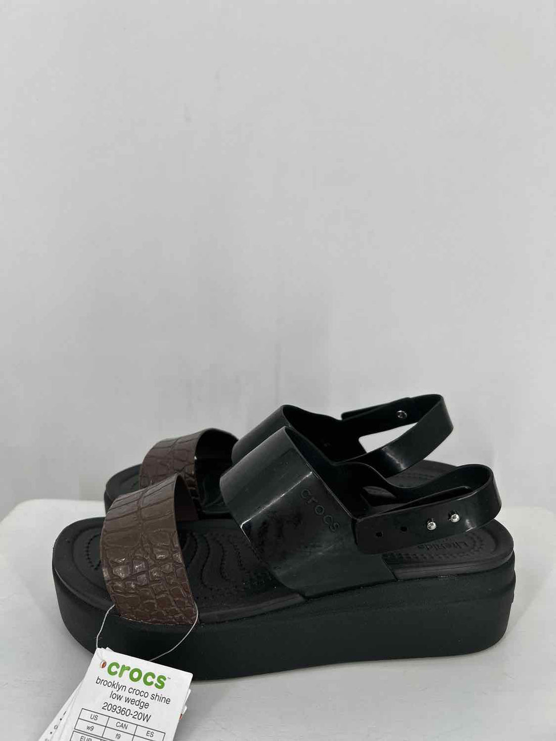 Crocs Women Size 9 Black & Brown Sandals