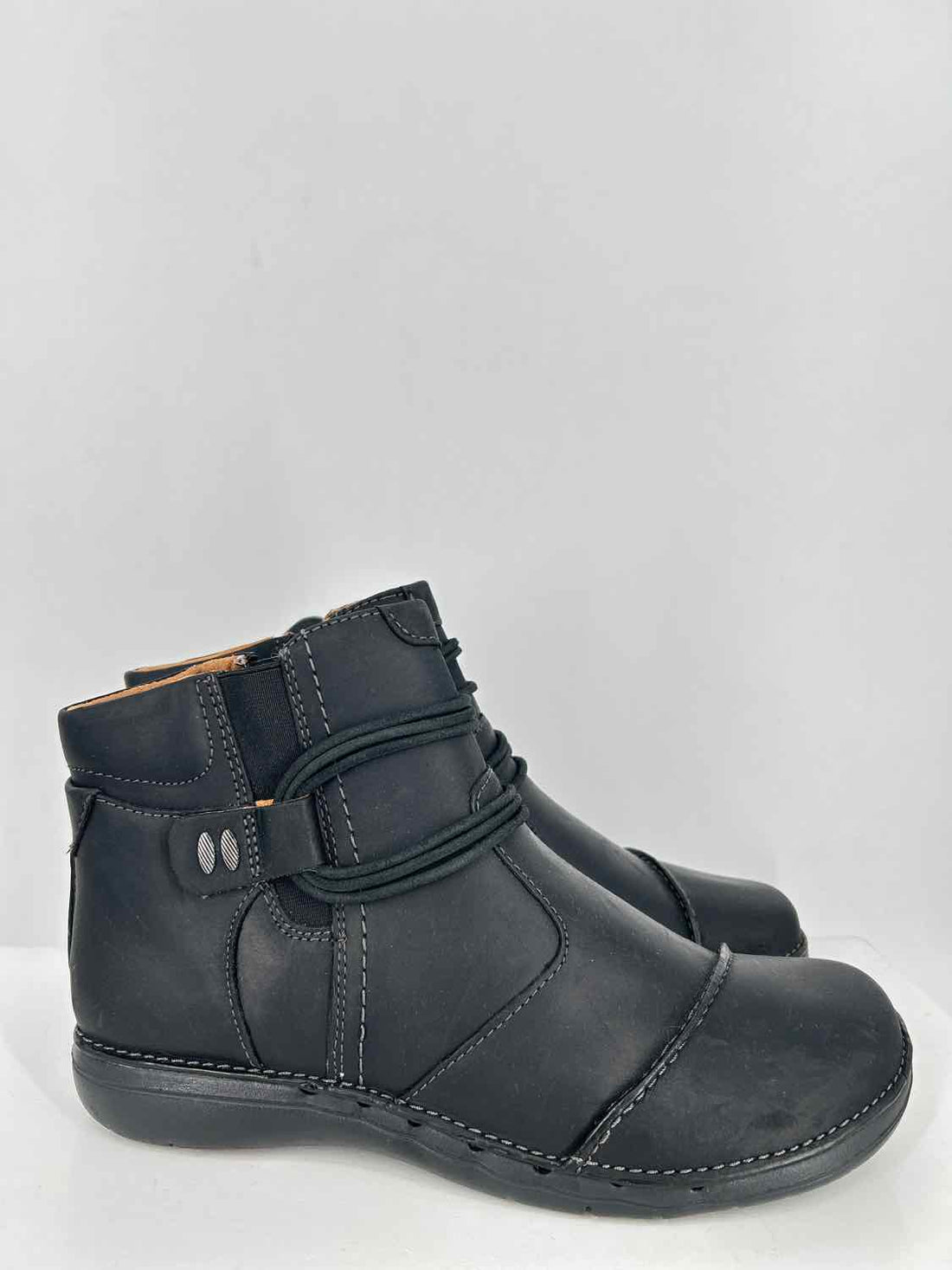 Clarks Un Loop UP Women Size 9.5 Black Ankle Boot