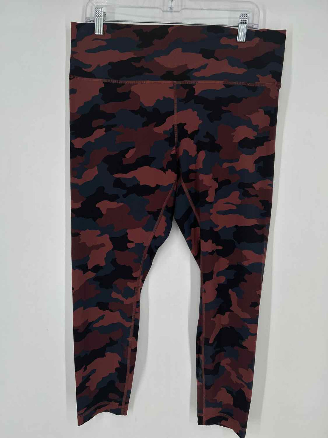 Lululemon Size 16 Maroon Camo Active Leggings
