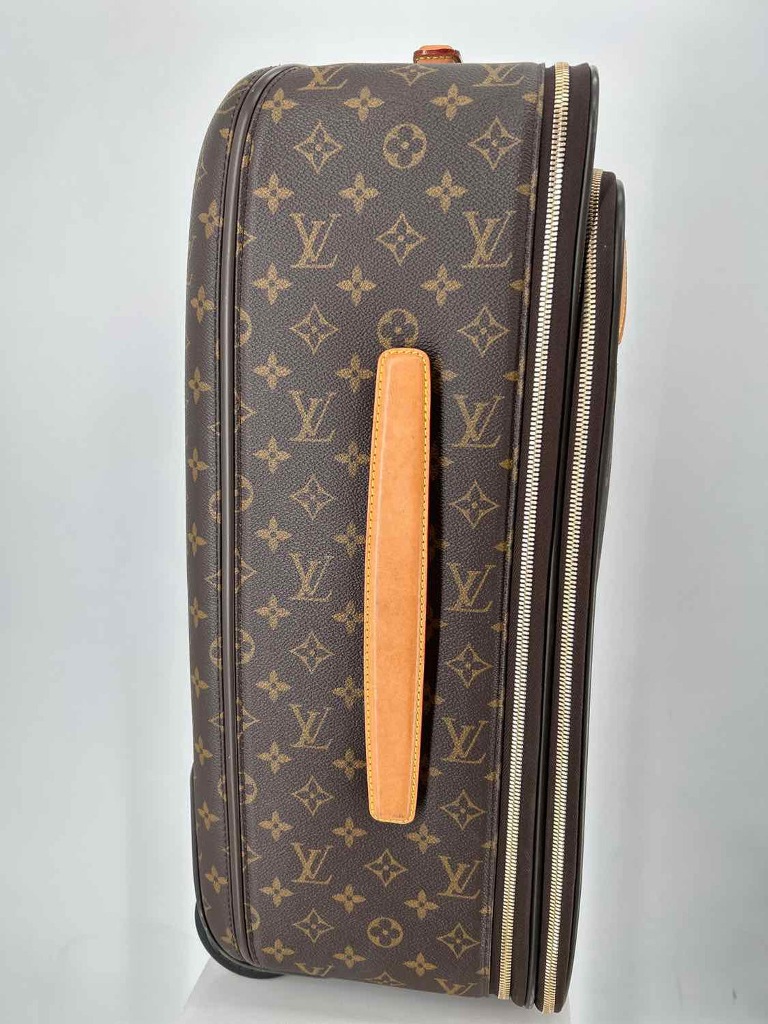 Louis Vuitton Size Pegase 55 Coated Canvas & Leather Monogram Monogram LUXURY
