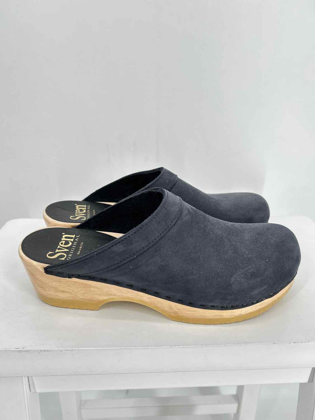 Sven Original Women Size 40 Black Clogs