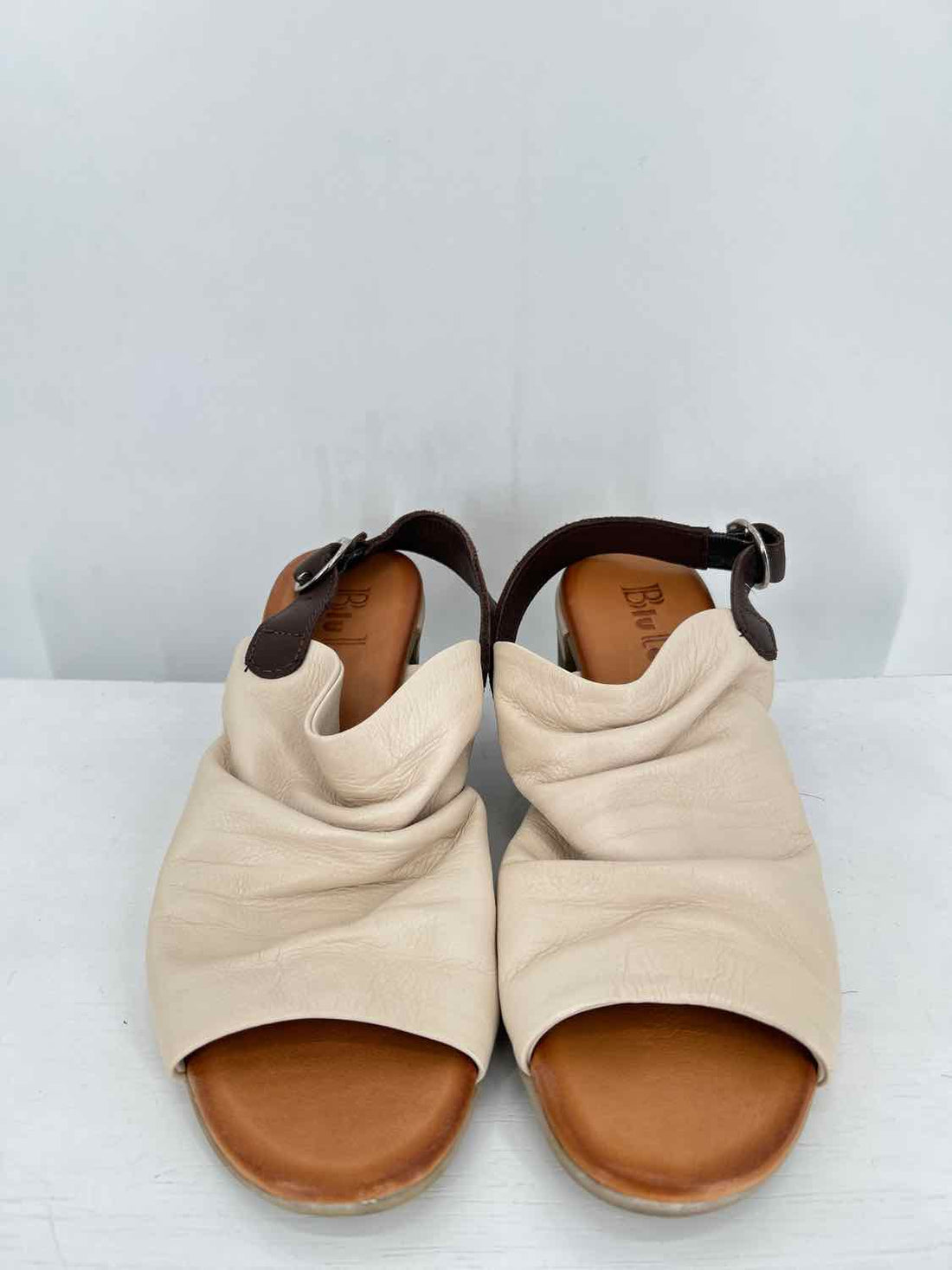 Blulog Women Size 37 Brown & Tan Sandals